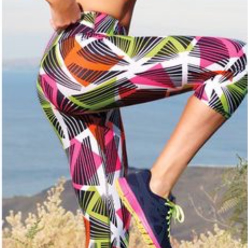Fabletics Capris - image 2